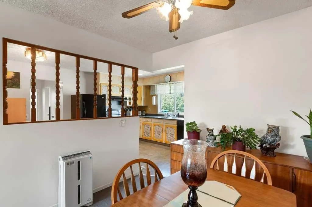 39 Maryvale Crescent NE Calgary AB T2A 2V5