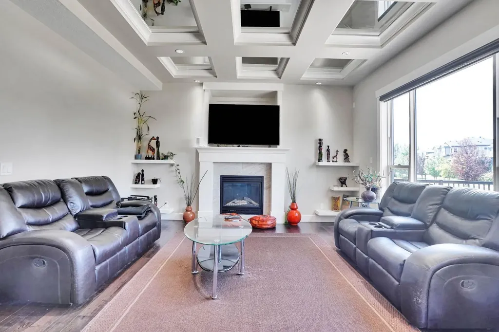 113 Kinniburgh Bay Chestermere AB T1X0M2