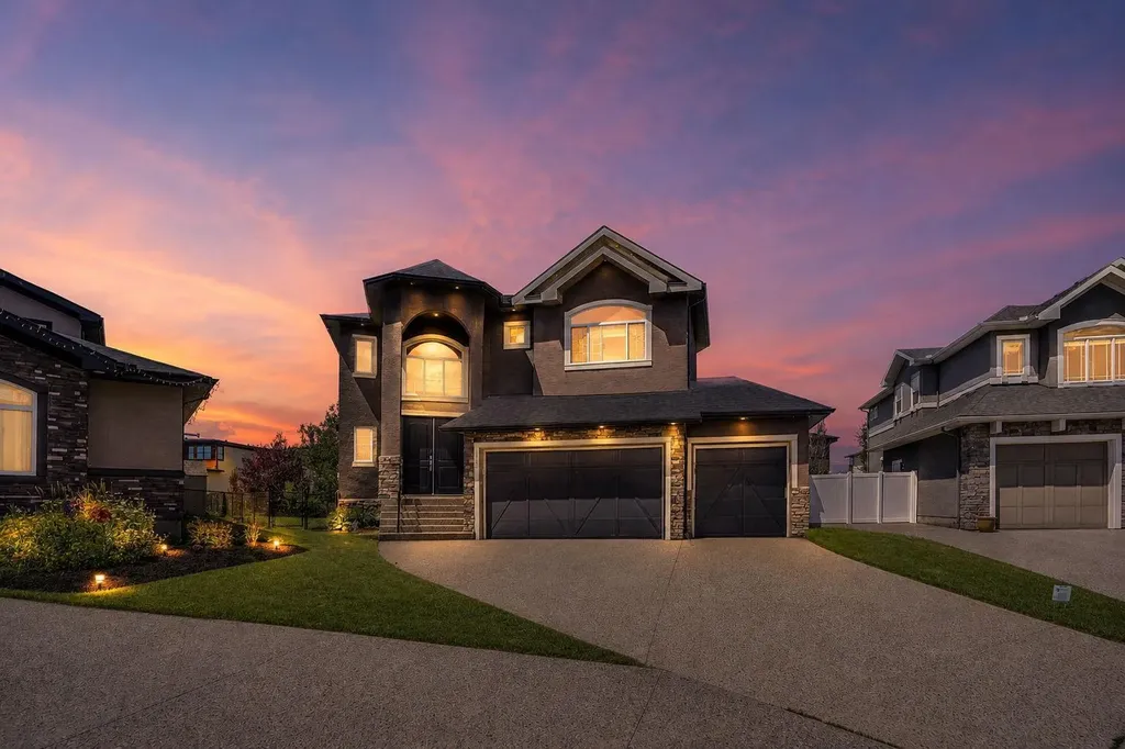113 Kinniburgh Bay Chestermere AB T1X0M2