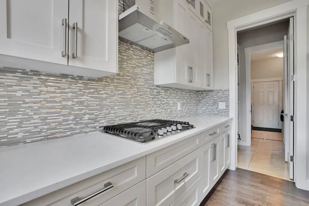 113 Kinniburgh Bay Chestermere AB T1X0M2