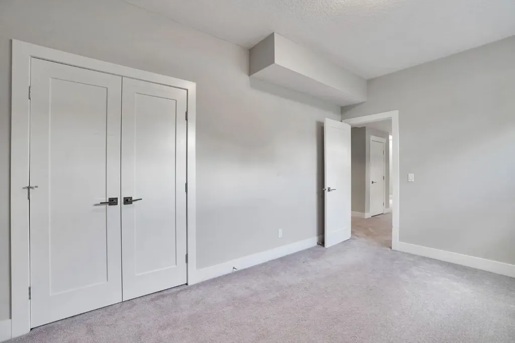 113 Kinniburgh Bay Chestermere AB T1X0M2