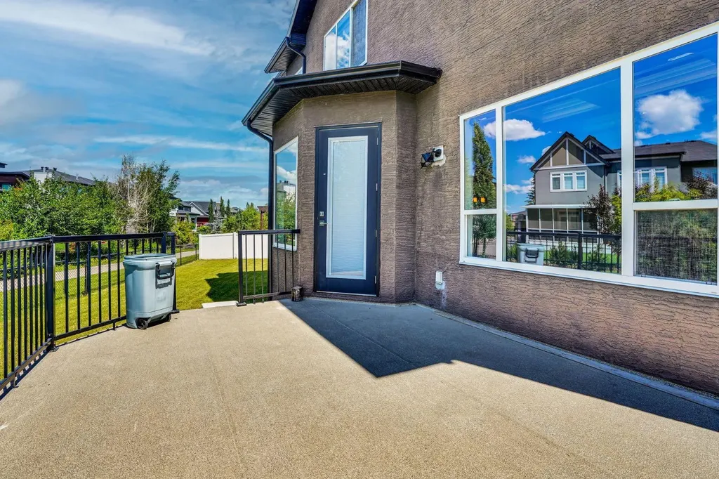 113 Kinniburgh Bay Chestermere AB T1X0M2