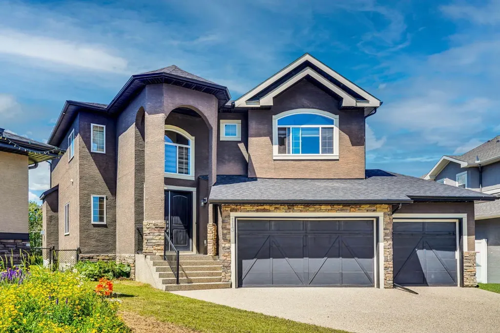 113 Kinniburgh Bay Chestermere AB T1X0M2