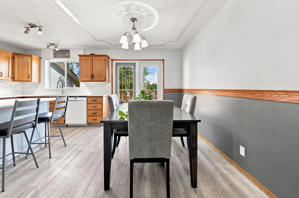 155 Lampard Crescent Red Deer AB T4R 2W7