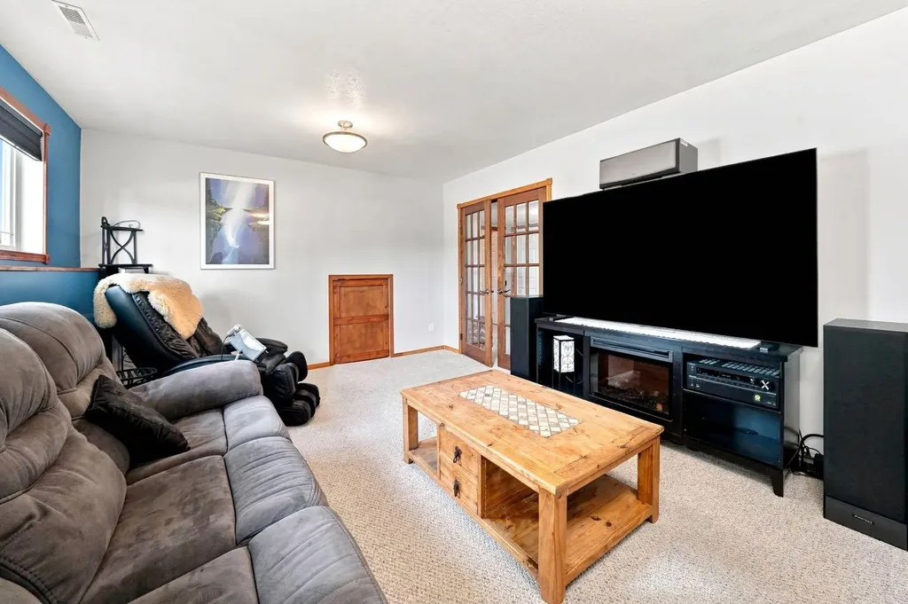 155 Lampard Crescent Red Deer AB T4R 2W7