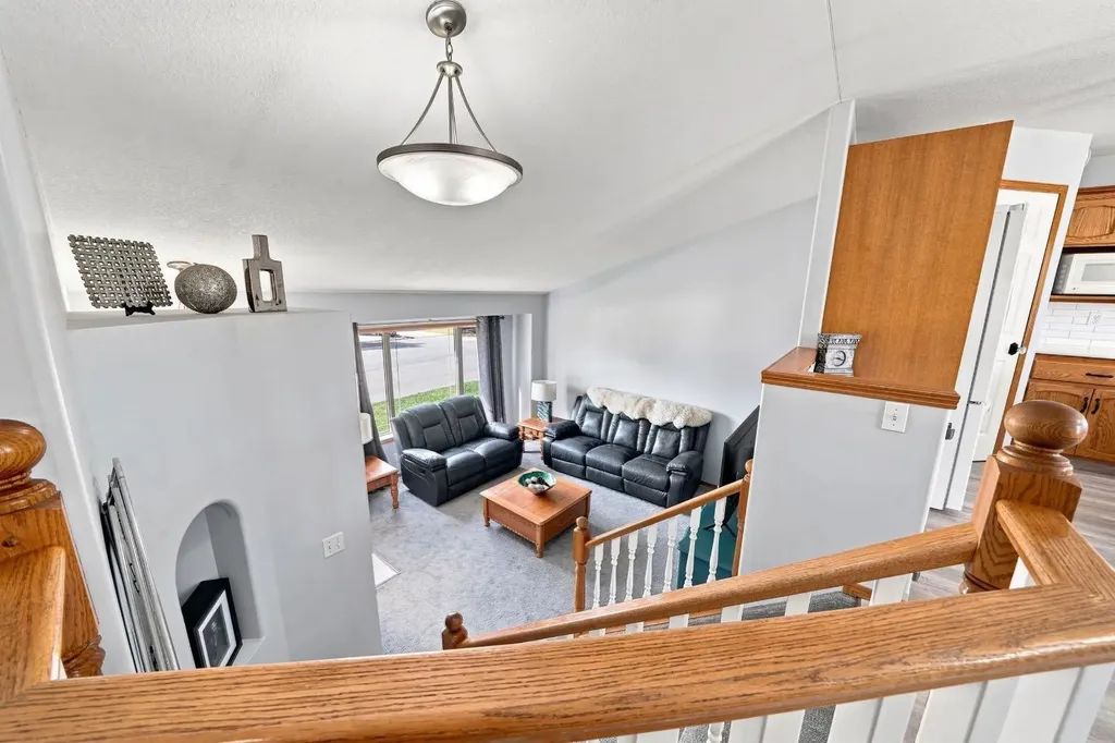 155 Lampard Crescent Red Deer AB T4R 2W7