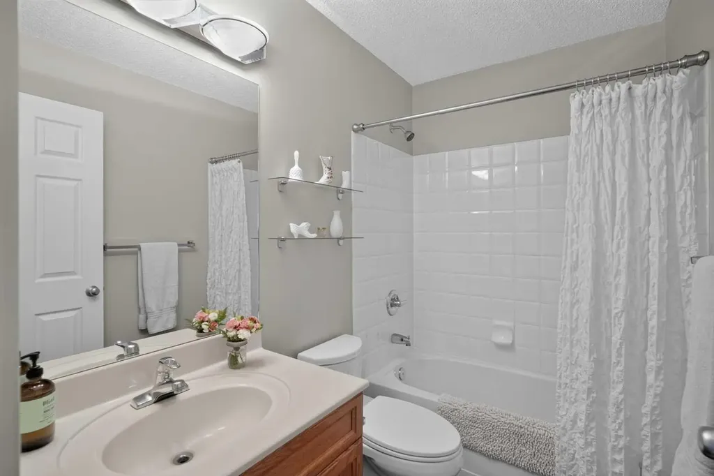 18320 Chaparral Street SE Calgary AB T2X3K9