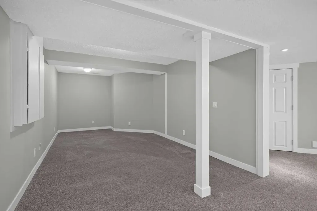 18320 Chaparral Street SE Calgary AB T2X3K9
