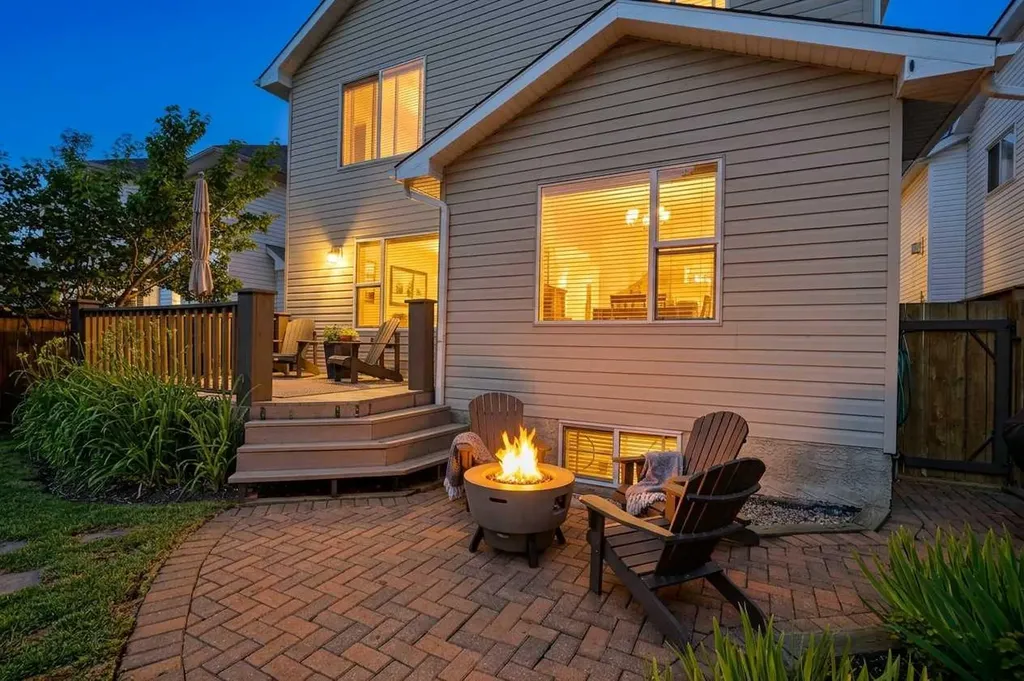 18320 Chaparral Street SE Calgary AB T2X3K9