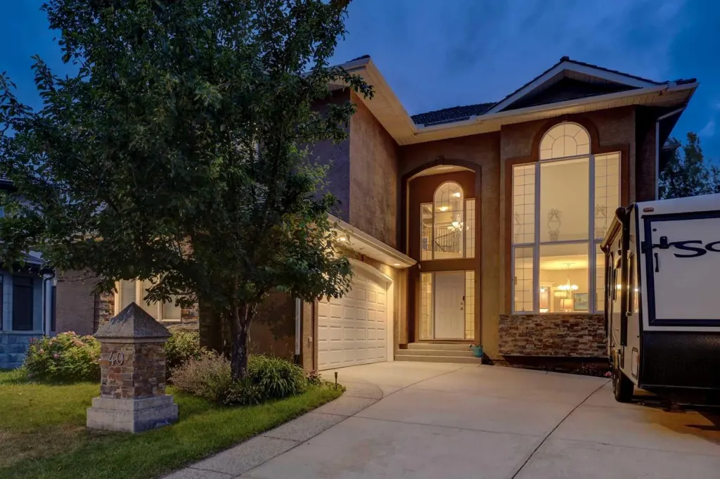 40 Arbour Estates Green NW Calgary AB T3G4E7