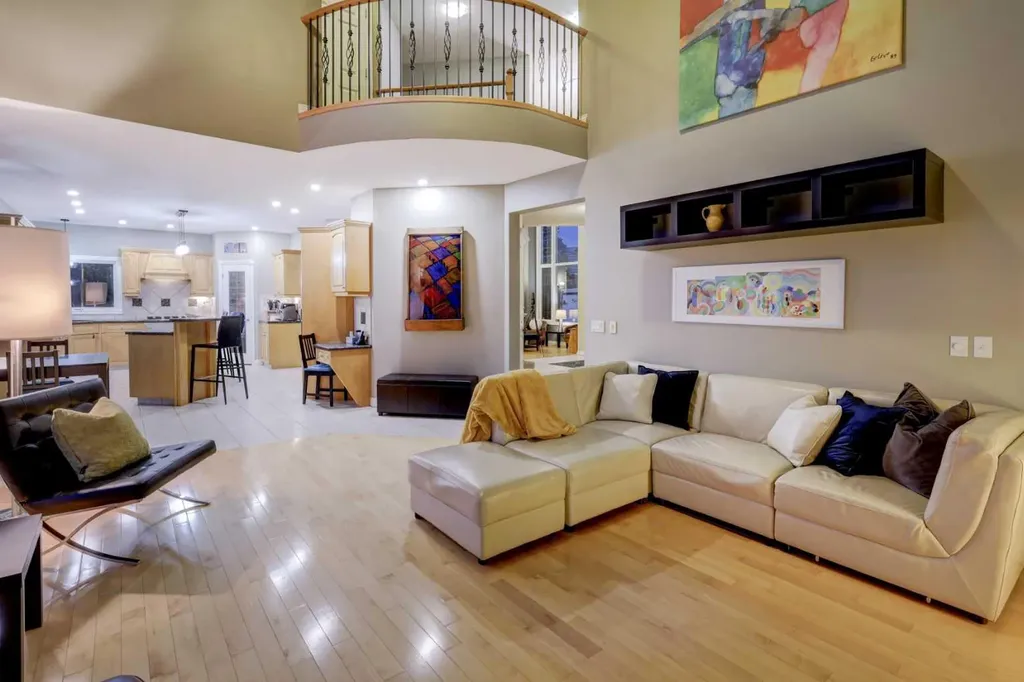 40 Arbour Estates Green NW Calgary AB T3G4E7