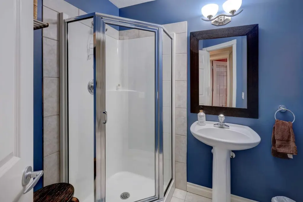 40 Arbour Estates Green NW Calgary AB T3G4E7