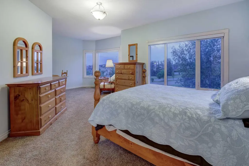 40 Arbour Estates Green NW Calgary AB T3G4E7