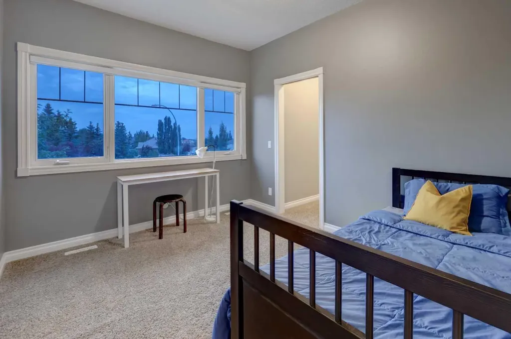 40 Arbour Estates Green NW Calgary AB T3G4E7