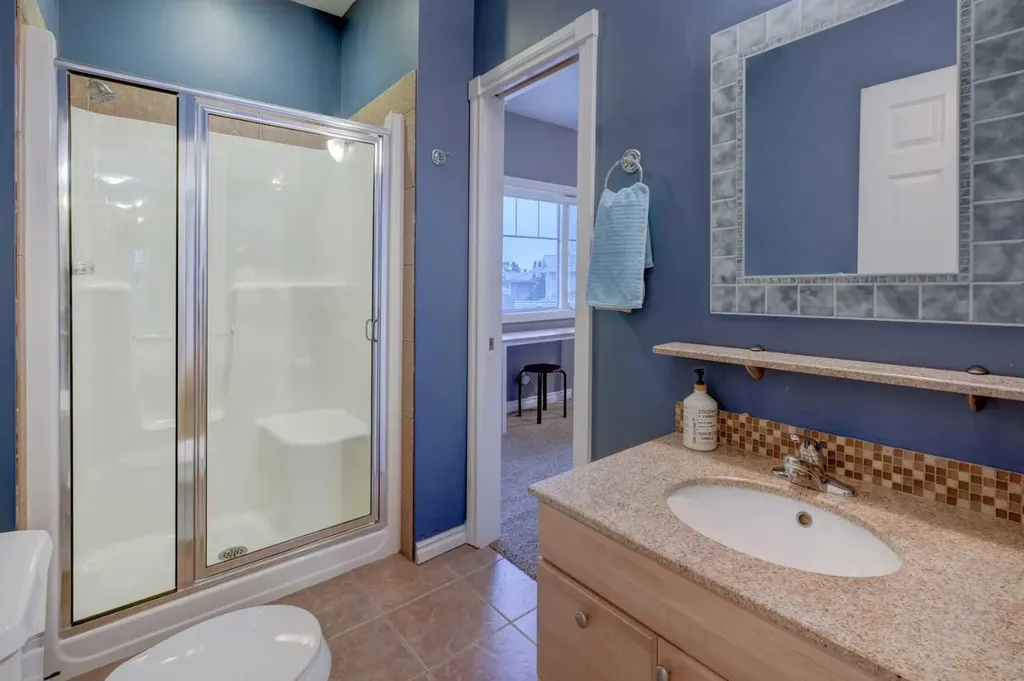 40 Arbour Estates Green NW Calgary AB T3G4E7