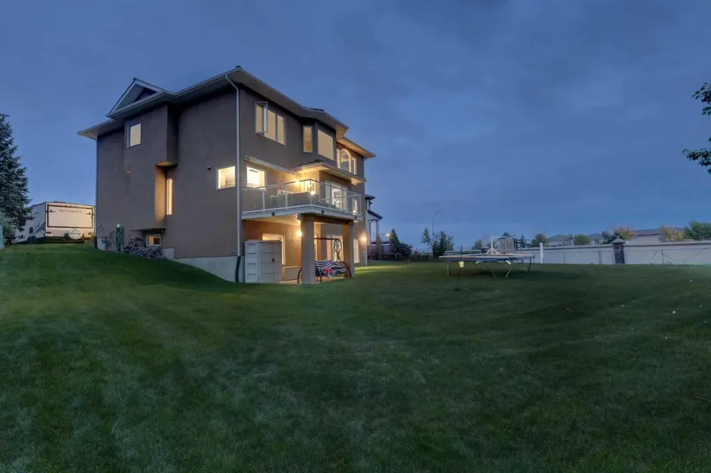 40 Arbour Estates Green NW Calgary AB T3G4E7