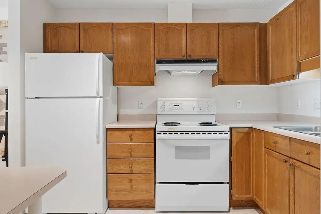 1210 Sienna Park Green SW Calgary AB T3H 3N7