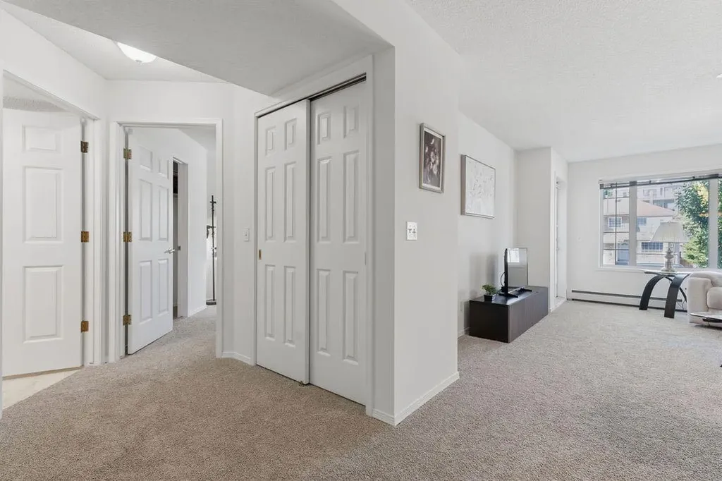 1210 Sienna Park Green SW Calgary AB T3H 3N7
