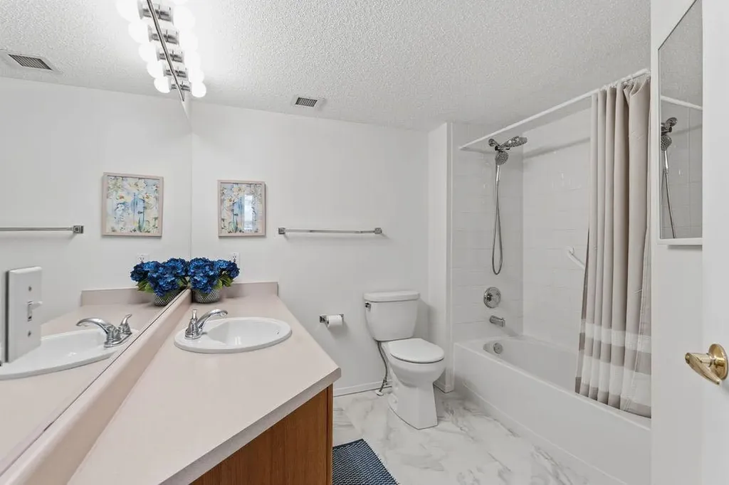 1210 Sienna Park Green SW Calgary AB T3H 3N7