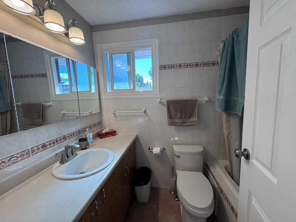 10029 80 Avenue Grande Prairie AB T8V4G2