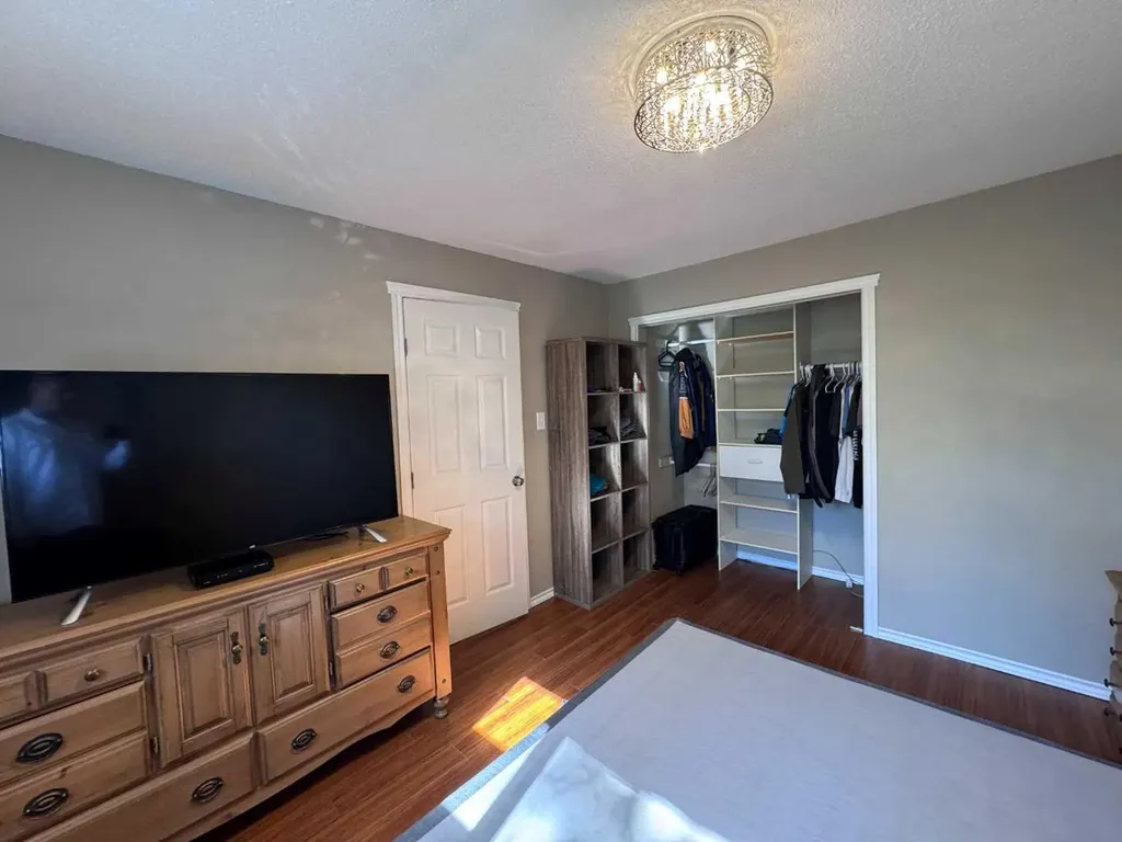 10029 80 Avenue Grande Prairie AB T8V4G2