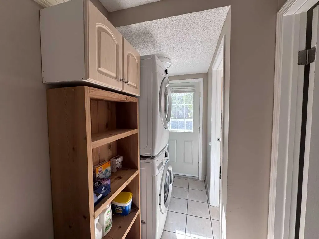 10029 80 Avenue Grande Prairie AB T8V4G2