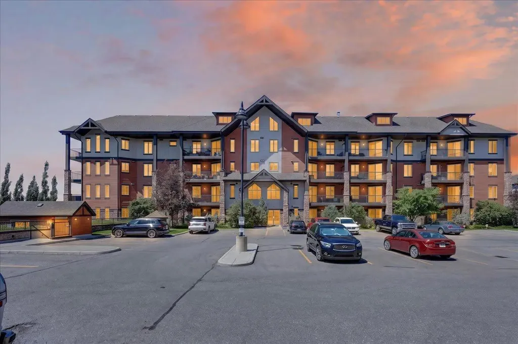 15 Sunset Square Cochrane AB T4C 0E7