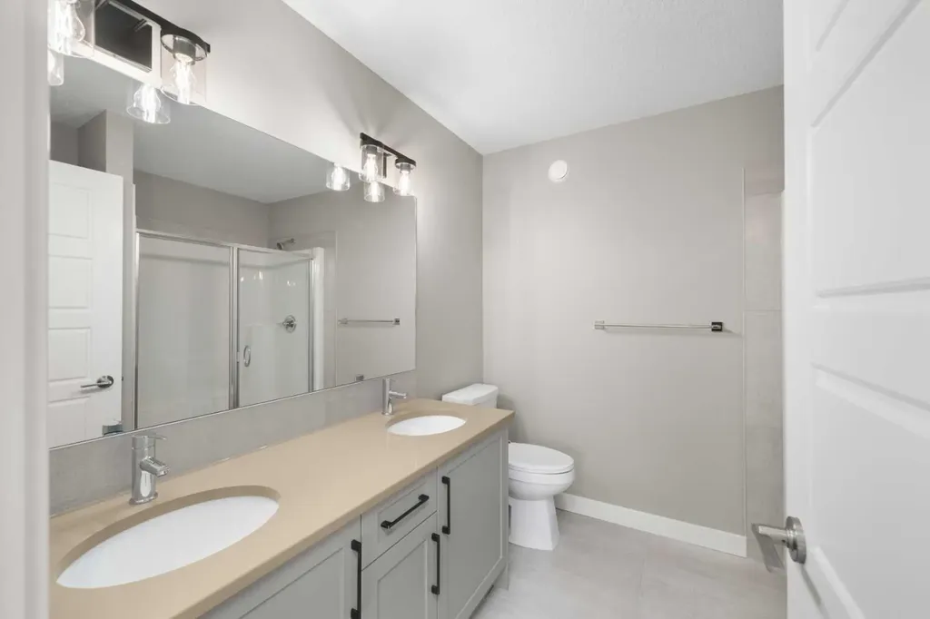 78 Sora Gardens SE Calgary AB T3S 0V3