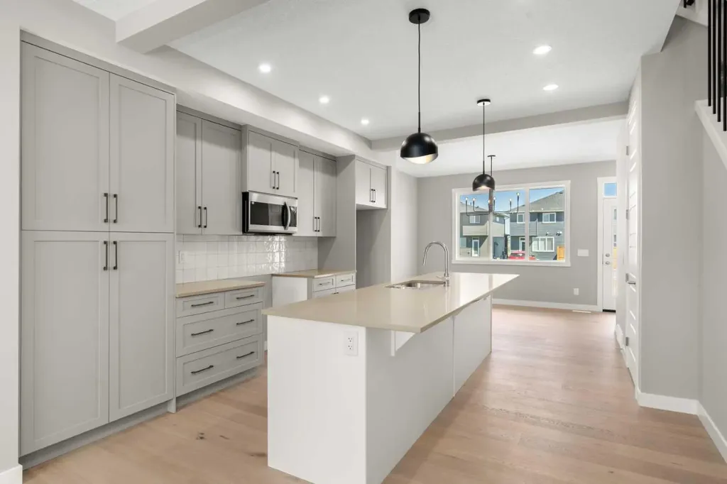 78 Sora Gardens SE Calgary AB T3S 0V3