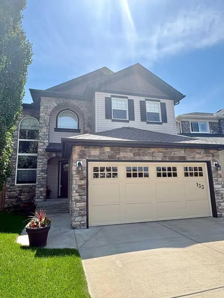 133 Channelside Cove SW Airdrie AB T4B2J1