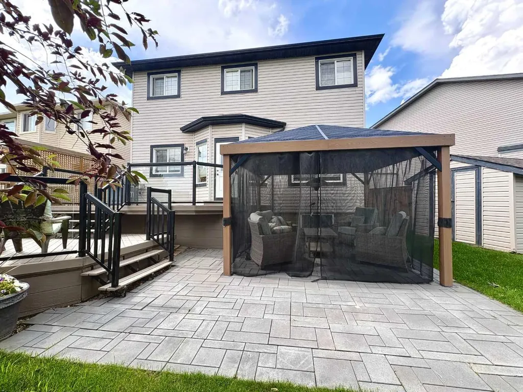 133 Channelside Cove SW Airdrie AB T4B2J1