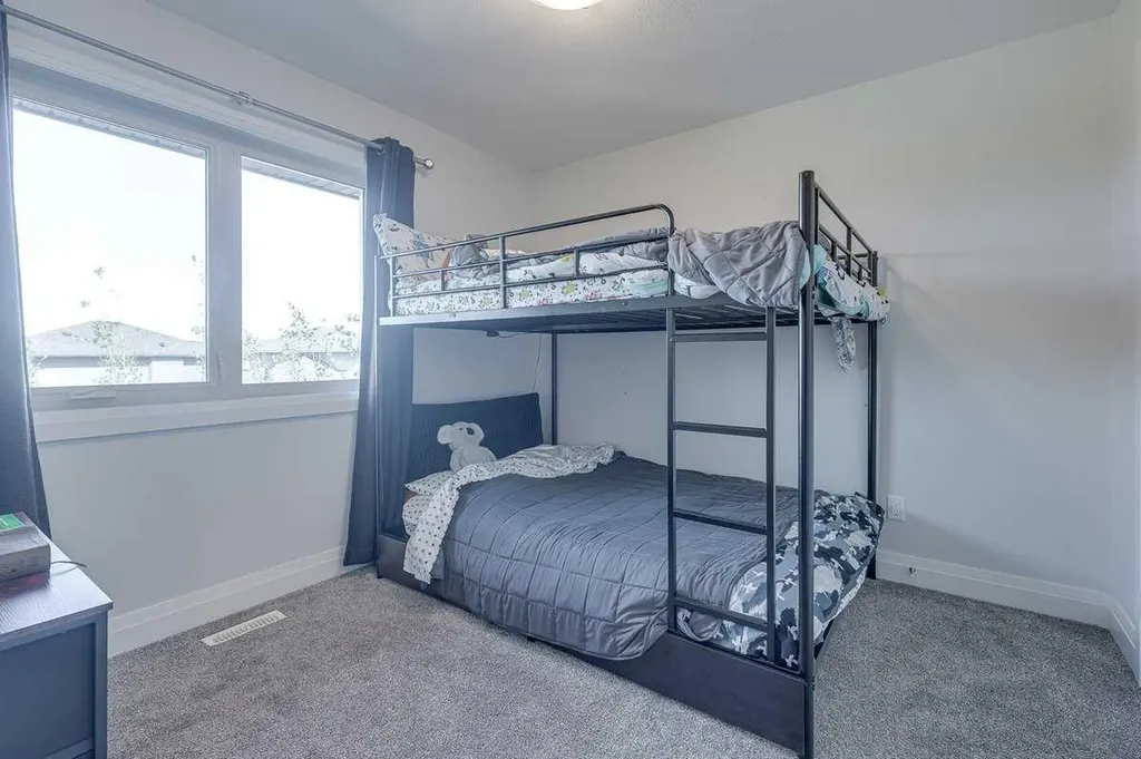 6 Sheep Close Lacombe AB T4L 0J1