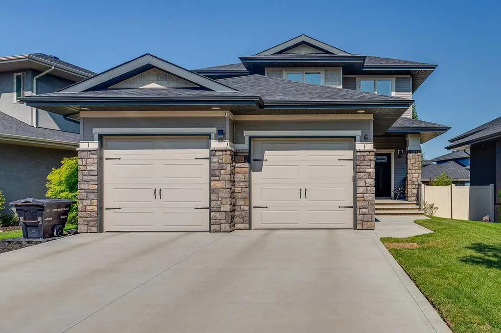 6 Sheep Close Lacombe AB T4L 0J1