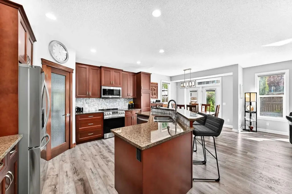 144 Pantego Close NW Calgary AB T3K 0K2