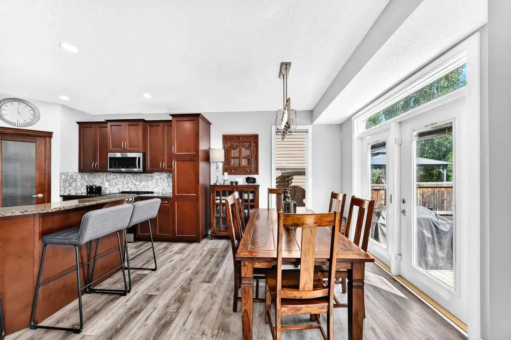 144 Pantego Close NW Calgary AB T3K 0K2