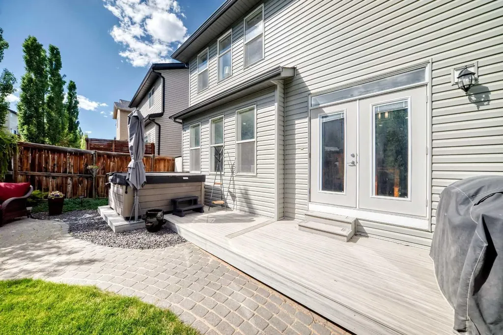 144 Pantego Close NW Calgary AB T3K 0K2