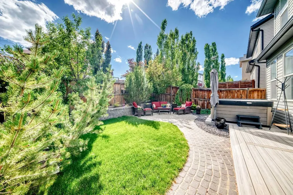 144 Pantego Close NW Calgary AB T3K 0K2