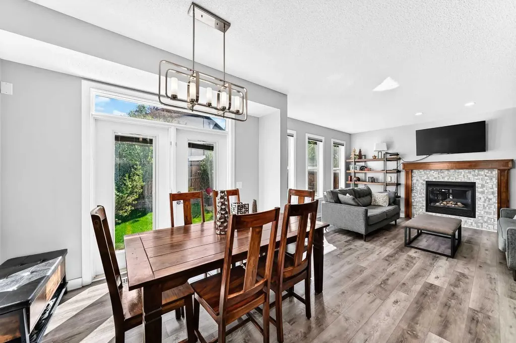 144 Pantego Close NW Calgary AB T3K 0K2