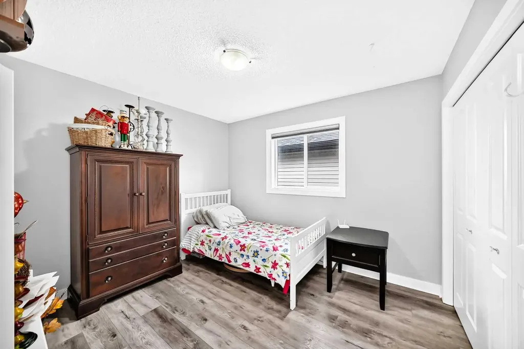 144 Pantego Close NW Calgary AB T3K 0K2