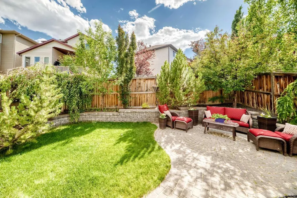 144 Pantego Close NW Calgary AB T3K 0K2