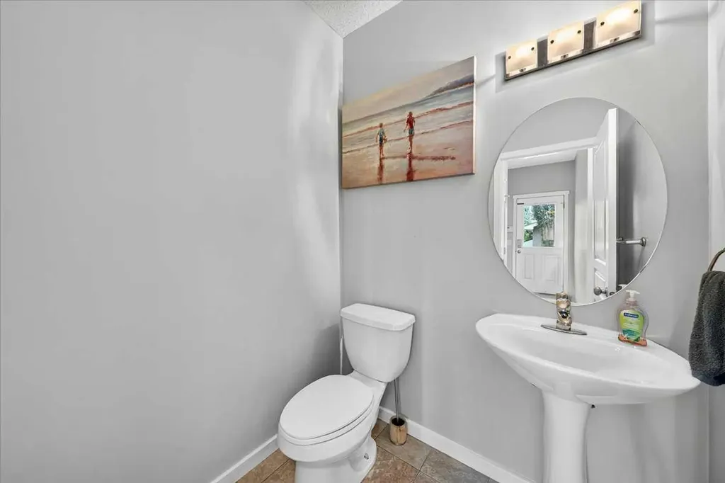 174 Mahogany Heights SE Calgary AB T3M 0X6