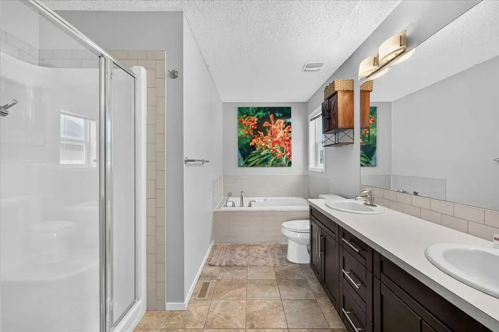 174 Mahogany Heights SE Calgary AB T3M 0X6
