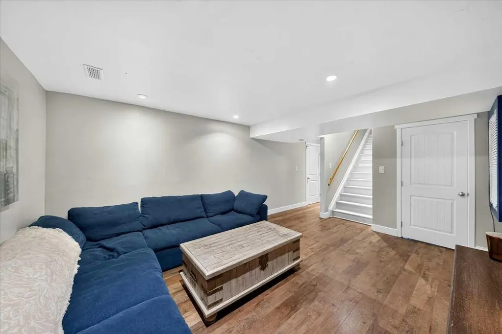 174 Mahogany Heights SE Calgary AB T3M 0X6