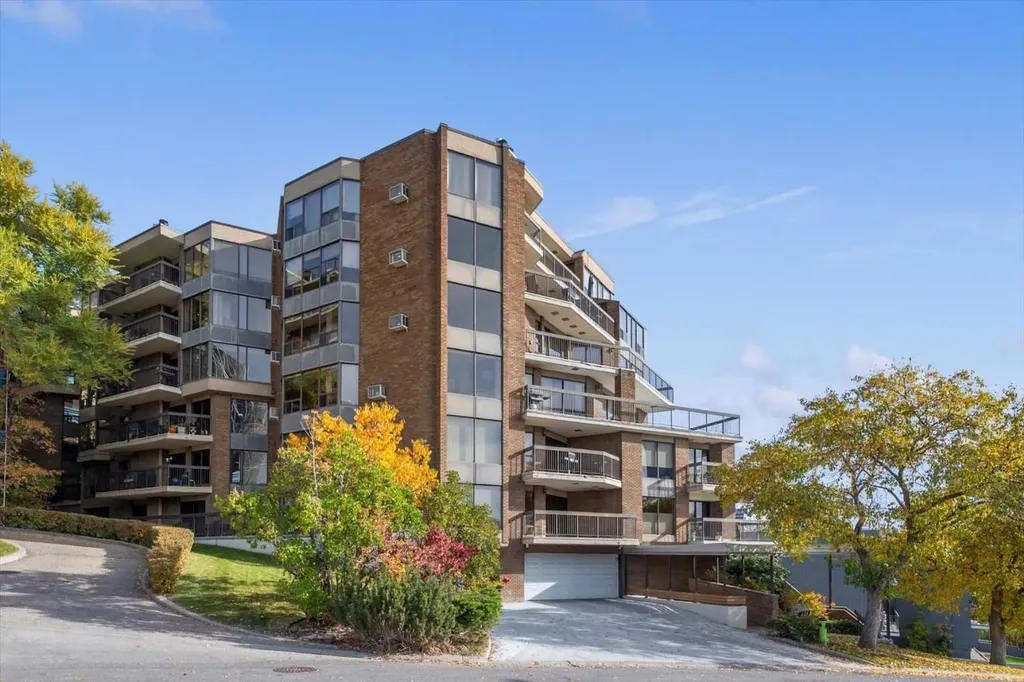 320 Meredith Road NE Calgary AB T2E 5A6