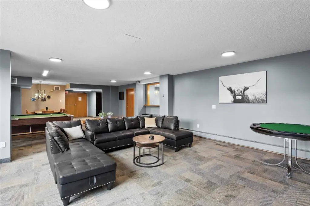320 Meredith Road NE Calgary AB T2E 5A6