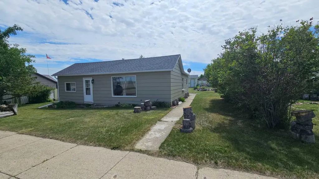 104 1 A Avenue Coutts AB T0K0N0