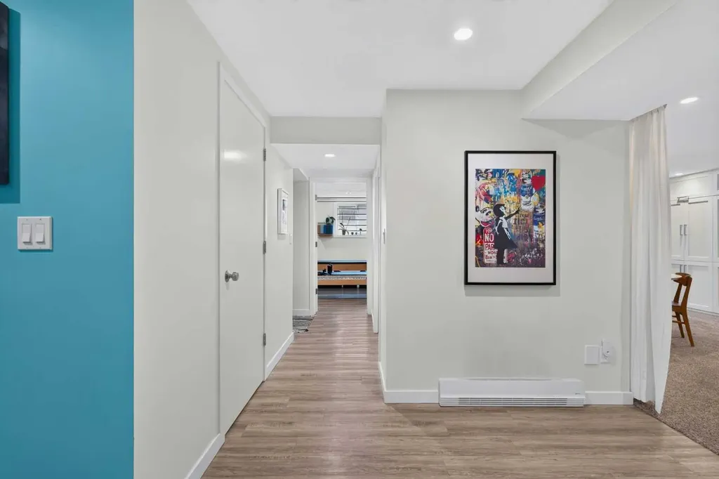 824 Cannell Road SW Calgary AB T2W 1T4