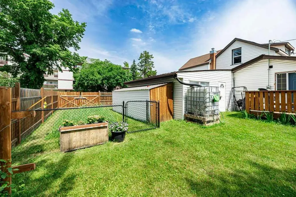 5003 48 Street Innisfail AB T4G1M2
