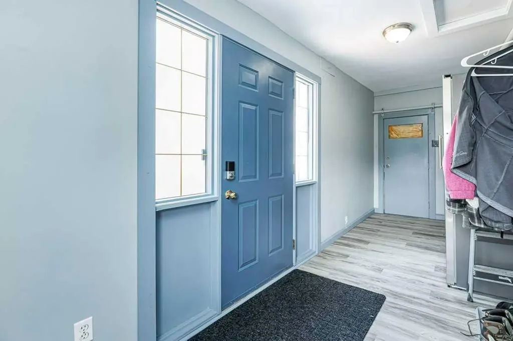 5003 48 Street Innisfail AB T4G1M2