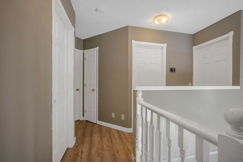 43 Covington Close NE Calgary AB T3K 4M2